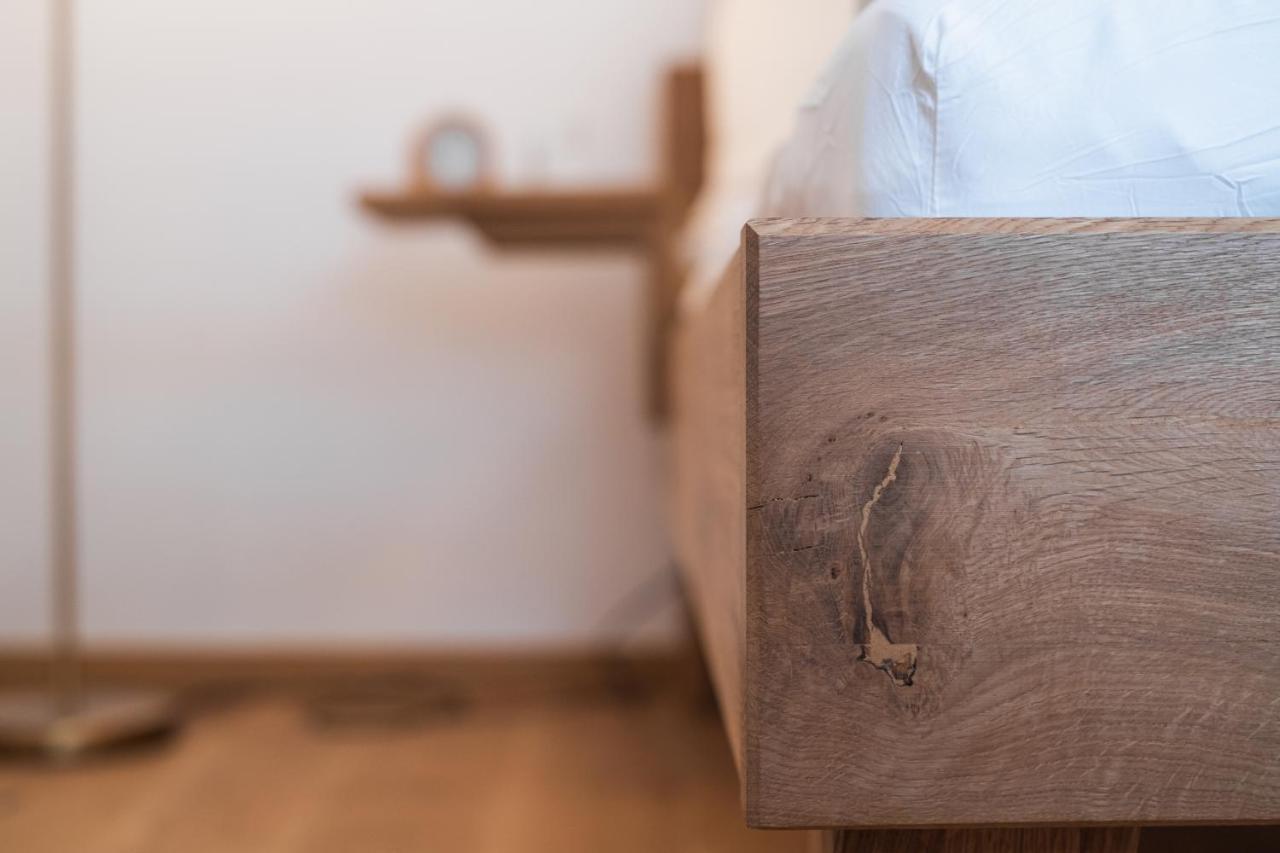 Gehobenes Ambiente In Historischer Wohnung Walting Eksteriør billede
